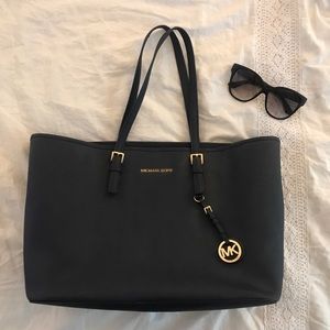 Michael Kors Jet Set Travel bag